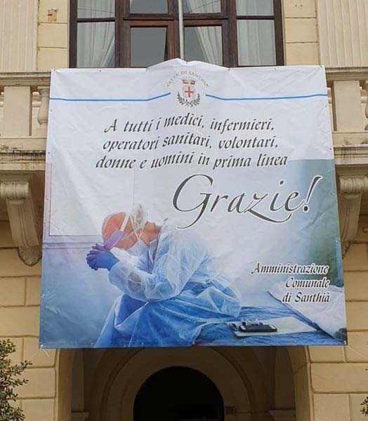 Banner e manifesti per dire grazie a operatori sanitari e volontari