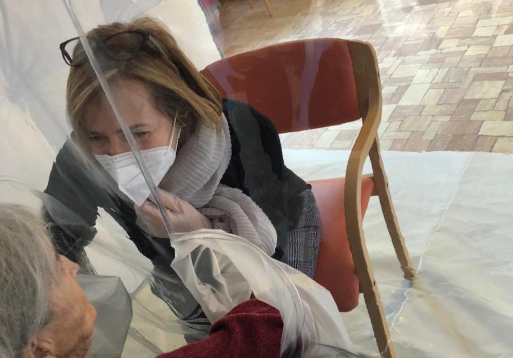 Stanza degli abbracci nell’rsa di Albano