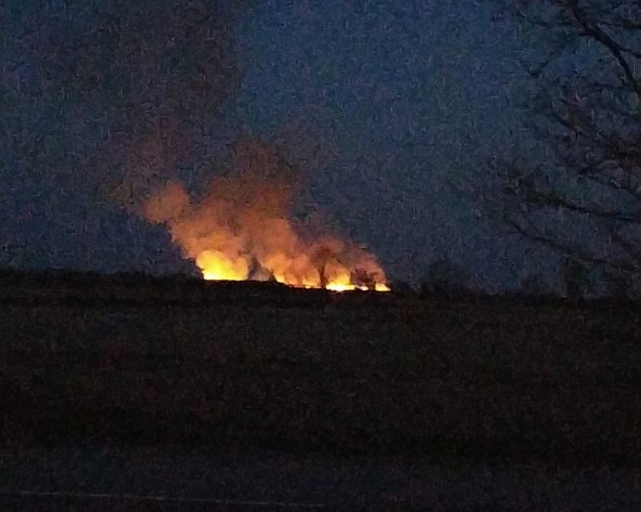 Incendio in atto tra Tricerro e Trino