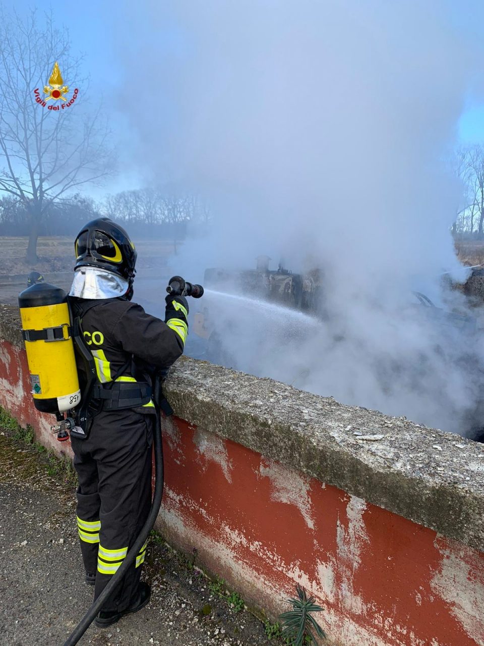 Gattinara: ruspa in fiamme