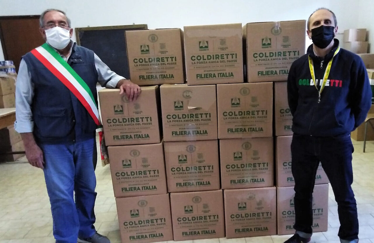 Operazione solidarietà Coldiretti: a Tricerro 750 chili di prodotti di qualità