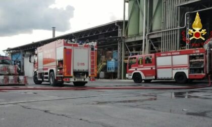 Incendio all'interno di un'azienda siderurgica