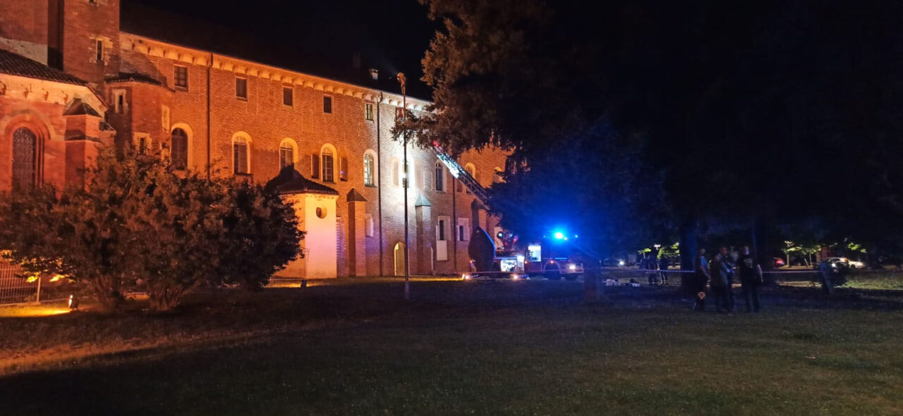 Fiamme alla Basilica di Sant’Andrea