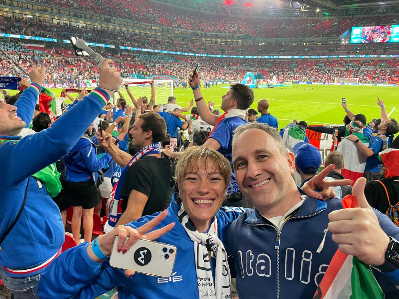 Vercellesi a Wembley e video dei caroselli in città