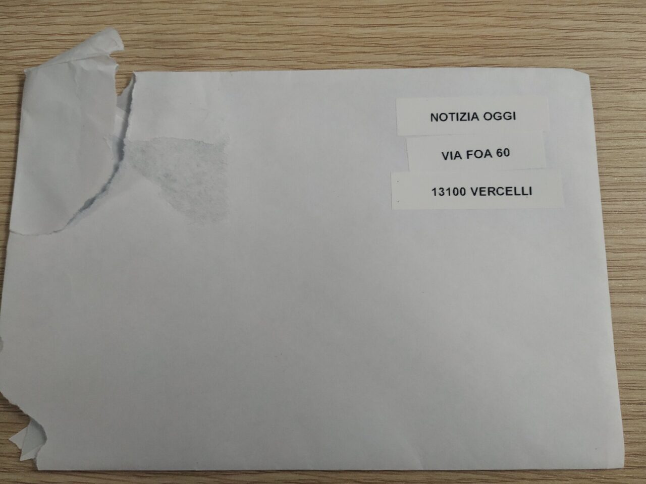 BASTA LETTERE ANONIME PER CORTESIA