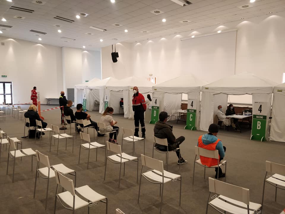 Mozione del Pd vercellese: “Aiutare anziani e fragili a vaccinarsi”