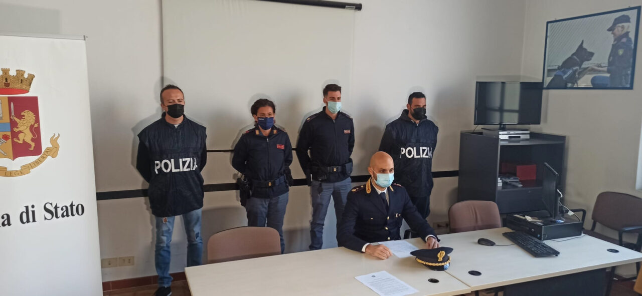 Coppia in carcere per furti agli anziani, usavano i figli per impietosire