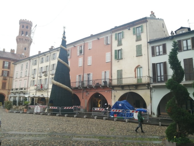 Sabato si accende il Natale di Vercelli