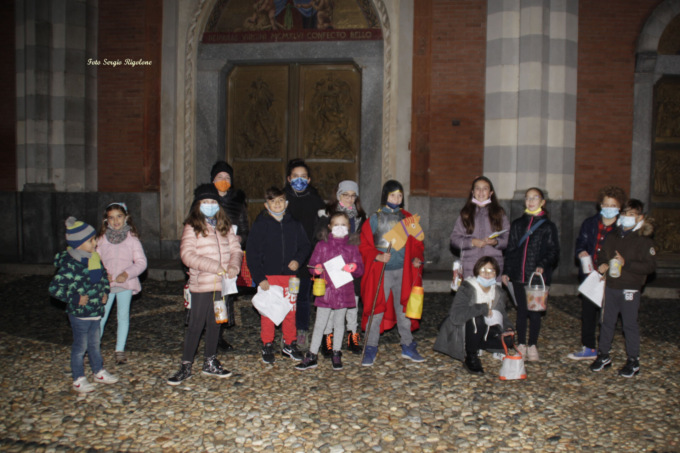 Borgo Vercelli: processione con le lanterne per San Martino