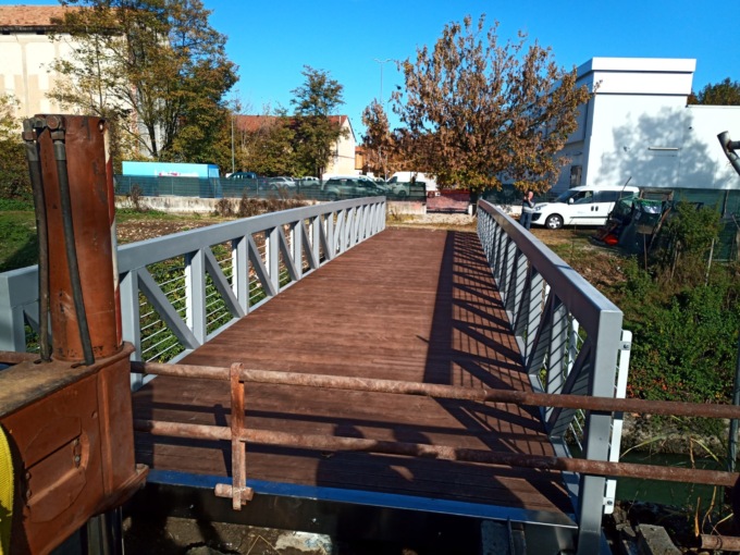 Nuova passerella ciclopedonale a Santhià