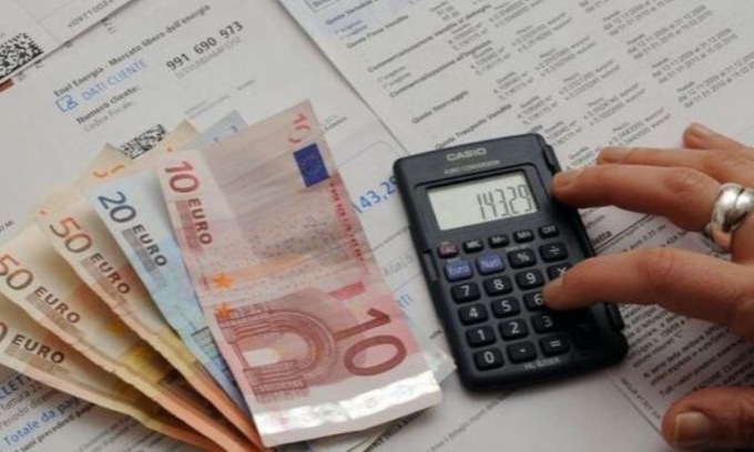 Cibo, luce, gas: Vercelli nelle prime posizioni per aumenti pesanti