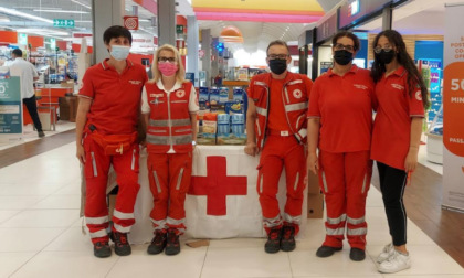 Croce Rossa Vercelli: raccolta Alimentare al Carrefour, sabato 18 dicembre