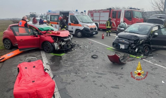 Schianto in tangenziale Sud con feriti