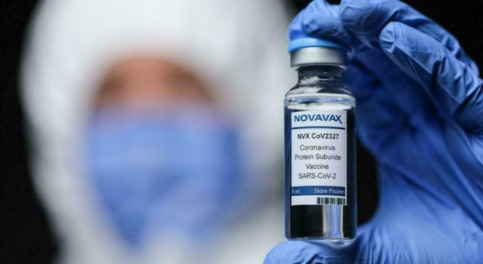 Quarta dose per gli Over80 non fragili: dal 26 aprile anche in Farmacia
