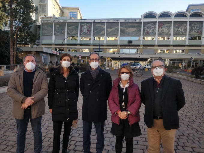 Il Prefetto visita l’Ospedale e l’hub vaccinale Santa Chiara