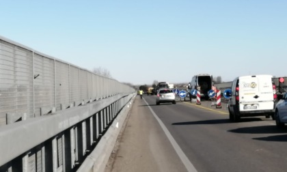 Grave incidente ancora sulla Tangenziale Nord: un uomo in codice rosso