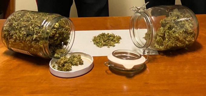 In casa aveva 105 grammi di marijuana: denunciato dai Carabinieri