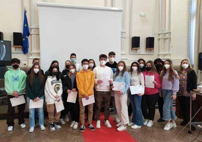 Scuola: certificazioni linguistiche per gli allievi del Cavour