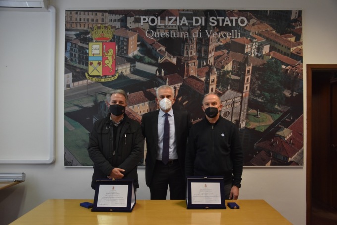 Questura di Vercelli: il saluto ai neo pensionati Scienza, Piras e Capaldi