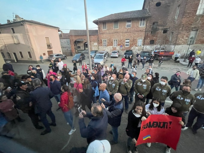 Prarolo abbraccia gli orfani portati dall’Ucraina da Olmo