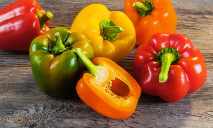 Facciamo l’orto in casa: questa settimana in regalo i peperoni