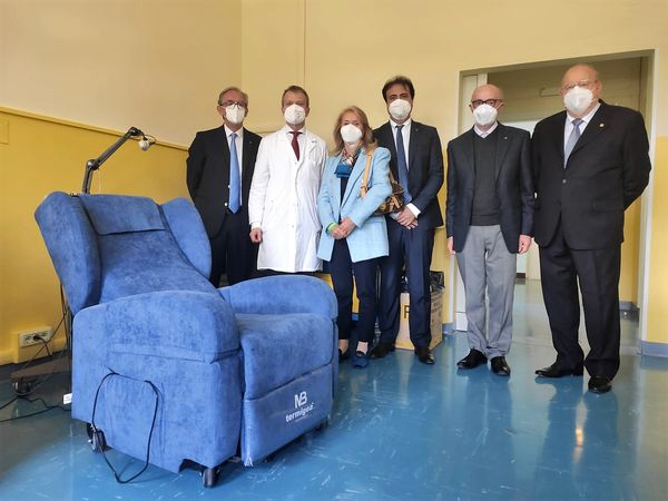 Il Rotary dona due nuove poltrone alla Neurologia