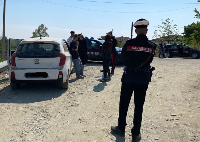 Rave Party agli sgoccioli a Caresana, imbrattati alcuni muri del paese