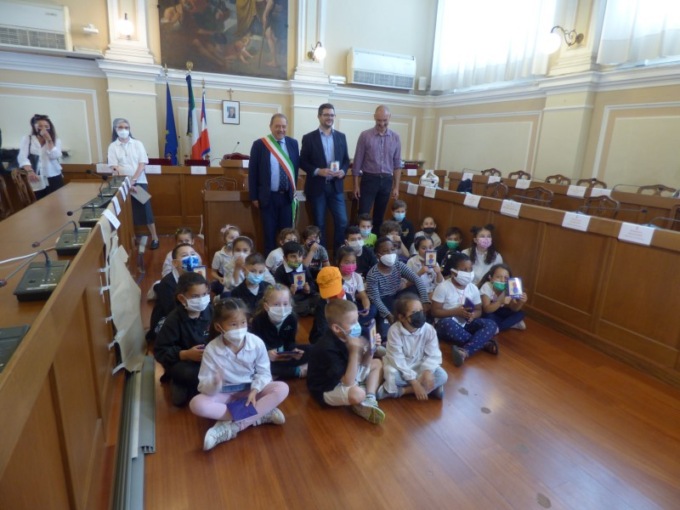 Le “Educarte” di Marazzato agli alunni vercellesi