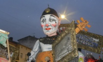 Musica, colori e tanto divertimento per la prima sfilata del Carnevale Storico di Santhià - Video e foto