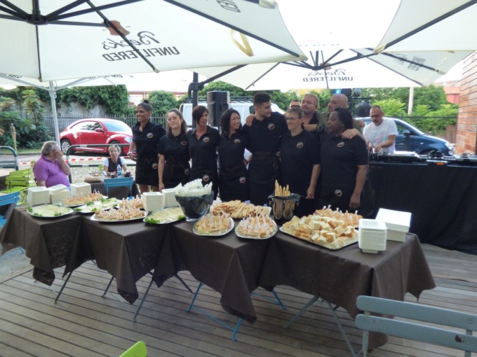 Zoe Sound Cafè: ha riaperto la “baracchetta” di Parco Kennedy