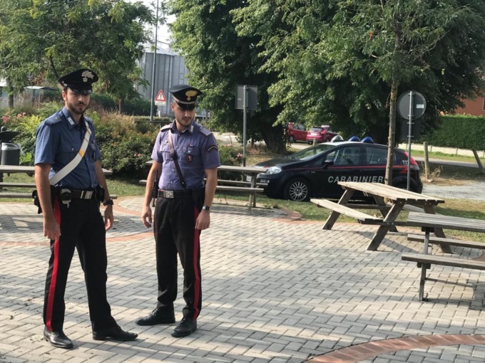 Tentano la truffa del corriere ma i carabinieri li beccano