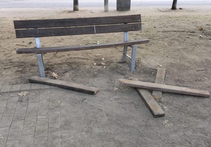 Piazzale del pala hockey da sistemare: il Pd bacchetta il comune