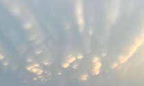 La foto curiosa: le nubi "mammatus" sul cielo di Lignana