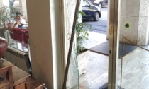 Bar Nazionale: ladri spaccano una vetrata nella notte