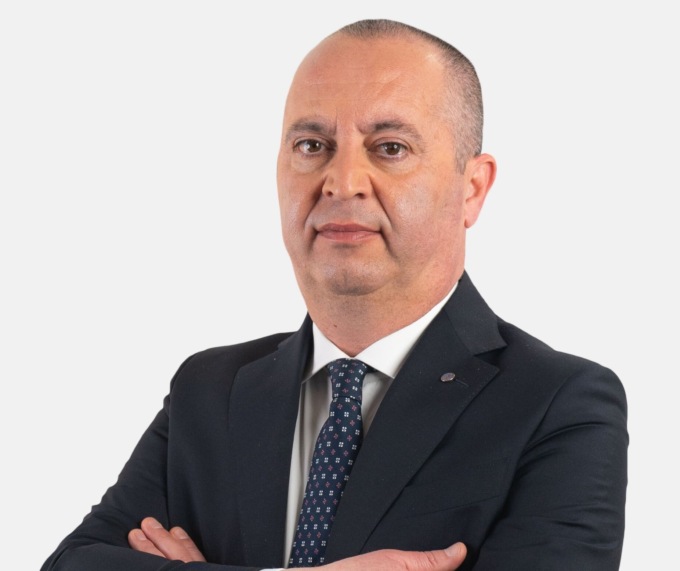 Costi energia alle stelle: le bollette shock finiscono in vetrina