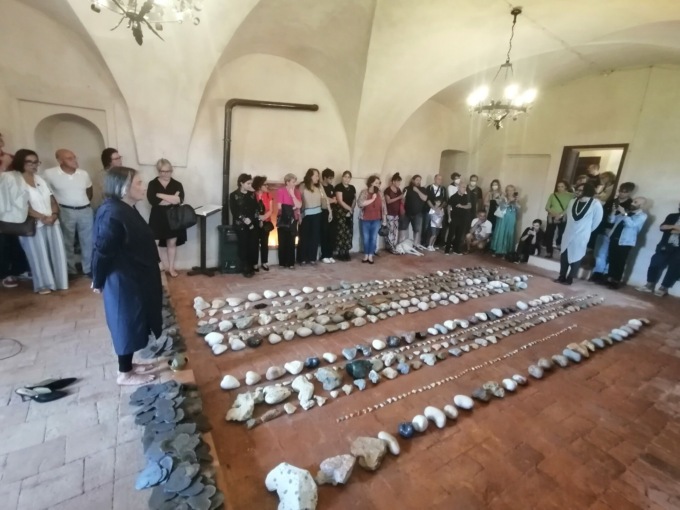 In memoria di noi, Carla Crosio parla al cuore di tutti
