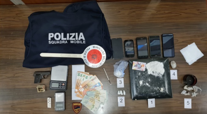 Cinquantenne vercellese arrestato per spaccio