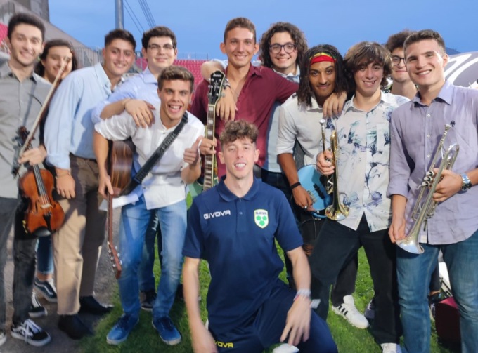 Il Musicale “Lagrangia” alla Partita del Cuore 2022