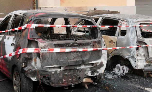 I Carabinieri denunciano un gattinarese per l’incendio delle auto