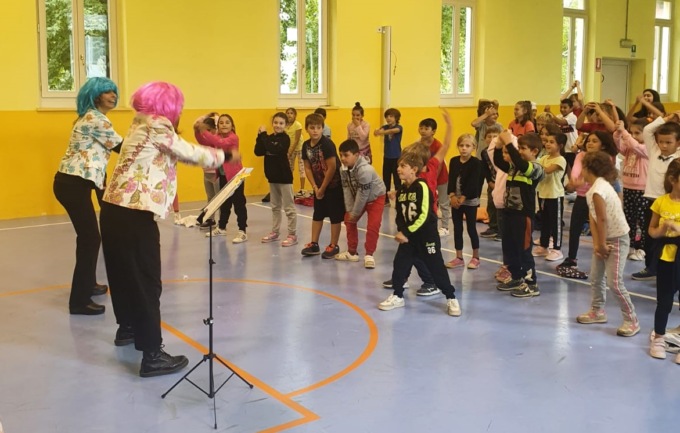 Spettacolo teatrale alla Primaria di Bianzè