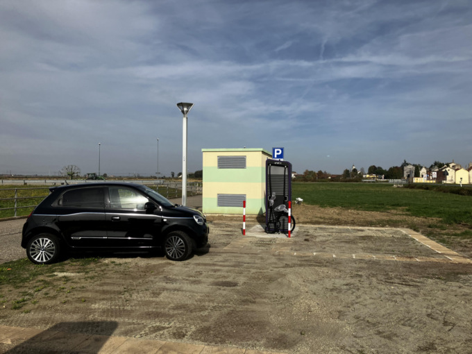 “Vercelli non ha colonnine per ricaricare le macchine elettriche”