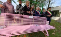 Inaugurata a Santhià la panchina rosa LILT
