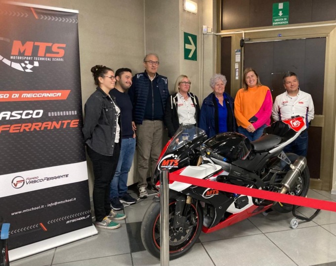 La Motorsport Technical School di Monza fa tappa all’Itis di Santhià