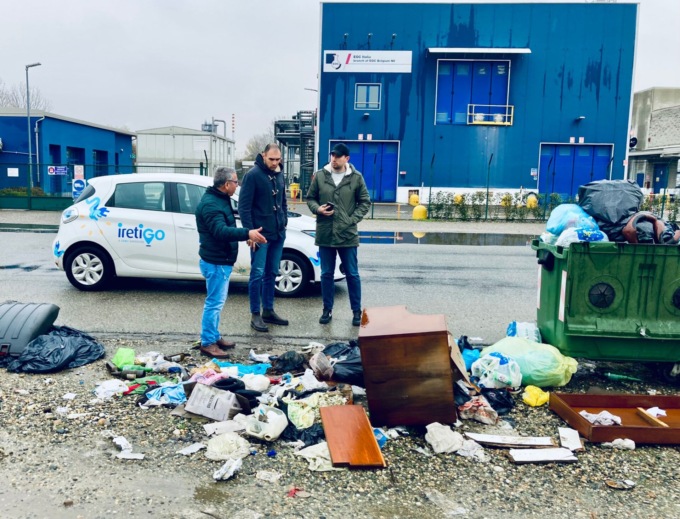 Discariche in area industriale: fulmineo intervento del Comune