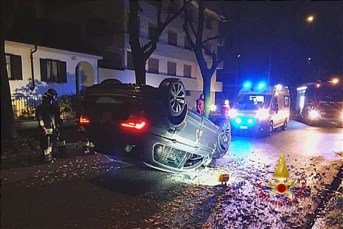 Notte da incubo: altro incidente stradale a Vercelli