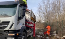 Emergenza discariche: Iniziata la bonifica dei rifiuti in via Mandela