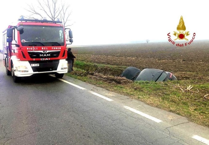Sconto fra due auto vicino a San Germano: feriti in ospedale