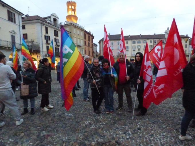 Manifestazione per la Pace in Ucraina: in tanti in piazza Cavour