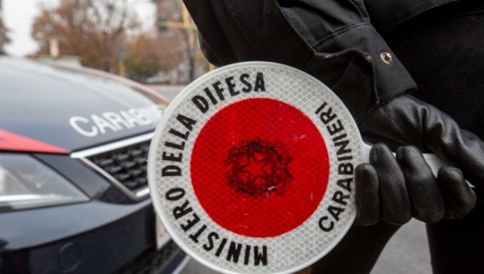 Carabinieri, attività di controllo a Porta Torino e una persona deferita per possesso di hashish e merce rubata