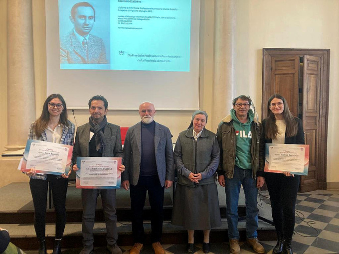 Premiate le tre migliori tesi della scuola per infermieri OPI